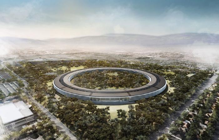 232 saatını sərf edərək Apple Campus 2 binasını Minecraft oyununda yaratdı! 