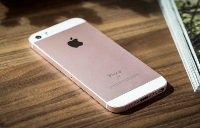 iPhone SE 2017-nin ilk görüntüsü yayılıb!